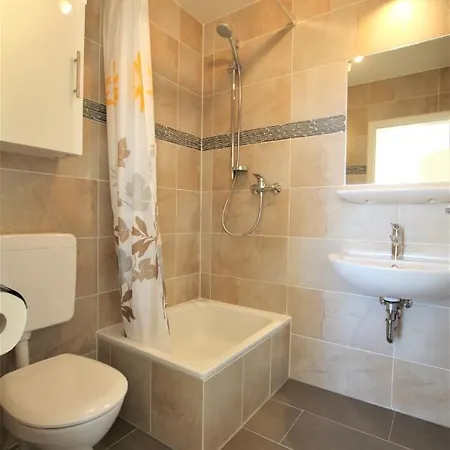 Gutshaus O2 Apartamento Fehmarn