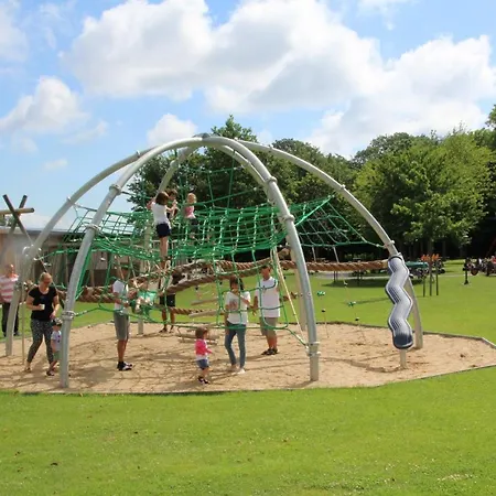 Gutshaus O2 Apartamento Fehmarn